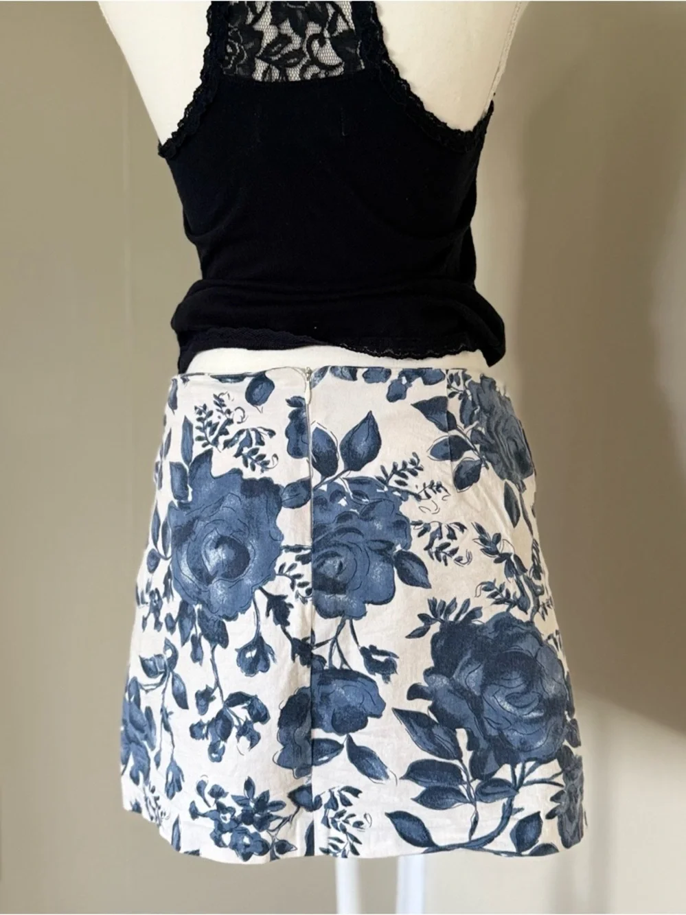 Vintage Y2K Mini Skirt Floral Belted Mini Skirt Navy Belt Silver Accent Slit